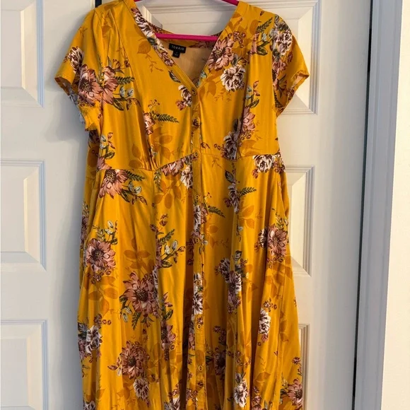 Torrid women’s Dress Mustard Floral High Low Dress Zise 1 - Picture 3 of 6